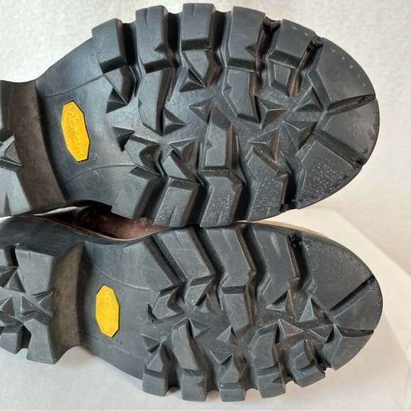 Halls 12” Pull On Waterproof Composite Toe Wellington Boot 620W men’s size 8EE - Picture 11 of 16